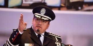Capella deja su cargo tras balazos en protesta feminista en Cancún. Alberto Capella