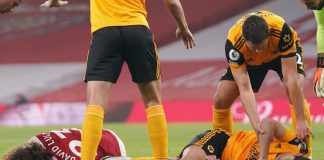 Dan a conocer estado de salud de Jiménez tras fractura de cráneo. Raúl Jiménez quedó tendido en el terreno de juego
