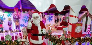 Niños pueden entregar cartita a Santa desde el auto en Tijuana. Niños pueden entregar carta a Santa desde el auto