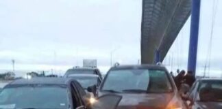 VIDEO: ahora fue en Reynosa, piso congelado provoca carambola. Carambola de autos en Reynosa
