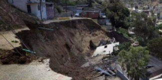 Preparan mapa con laderas en riesgo de derrumbe en Tijuana. Derrumbe en colonia Xixoténcatl de Tijuana