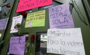 Mensajes de apoyo a maestra maltratada