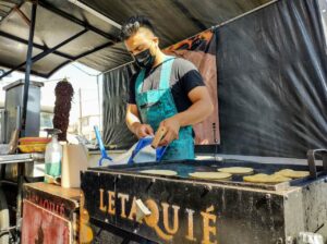 En Le Taquié utilizan tortillas recién hechas