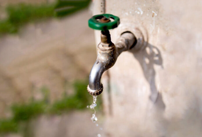 Llave de agua potable Llave de agua potable