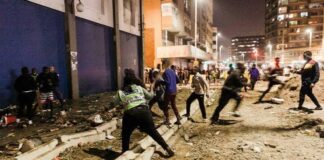 Ola de violencia tras la condena de Zuma deja al menos seis muertos en Sudáfrica. Ola de violencia en Sudáfrica