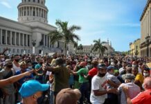 Histórica protesta en calles de Cuba, gritan «abajo la dictadura». Protestas en Cuba