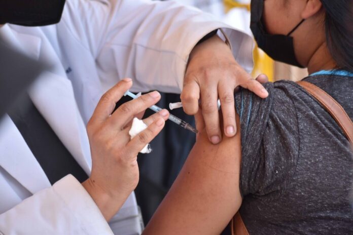 Vacunación contra el coronavirus en México