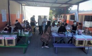 Realizan consulta popular en México