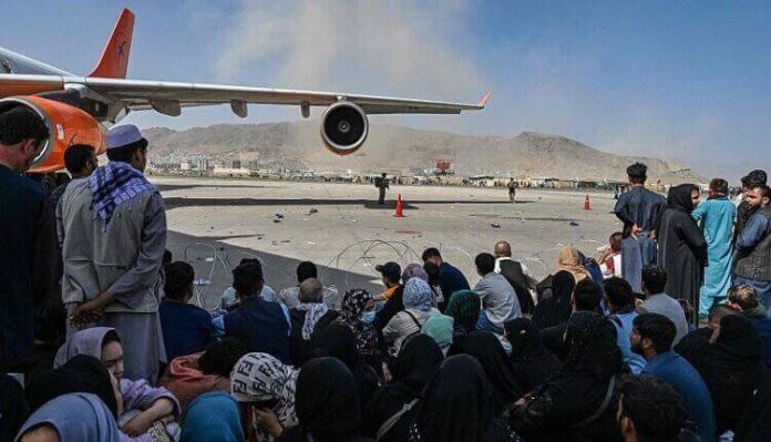 Tiroteo en aeropuerto de Afganistán Tiroteo en aeropuerto de Afganistán
