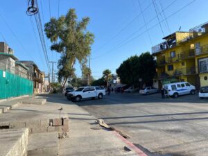 Taxista se resiste a asalto y lo matan en Tijuana