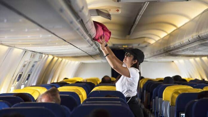 Aerolíneas no pueden cobrar por equipaje de mano
