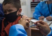 Juez ordena vacunar a todos los menores de edad en México. Vacunación para menores