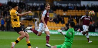 VIDEO: Raúl Jiménez anota ‘golazo’ ante el West Ham. Raúl Jiménez anota un golazo