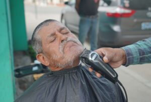 Las personas sin hogar le agradecen mucho la acción