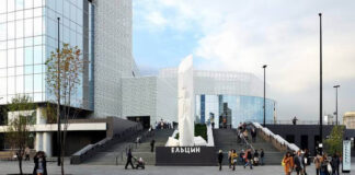 Guardia de seguridad pinta ojos a obra valuada en más de 800 mil euros. Museo en Rusia