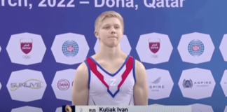 Atleta ruso porta símbolo de guerra contra Ucrania en premiación. Kuliak Ivan, atleta ruso