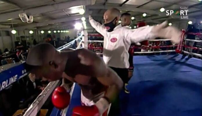 Falleció el boxeador que se hizo viral por lanzar golpes al aire en una pelea