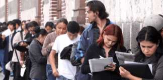 Desempleo en México afectó a 1.5 millones de personas en marzo Fila para aplicar empleo
