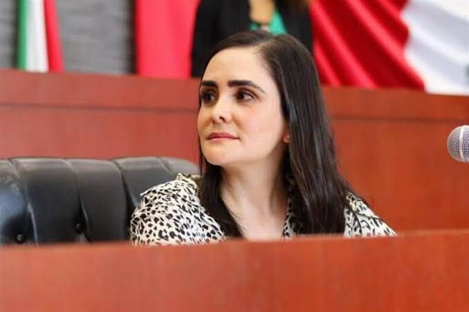 Asesinan a balazos a diputada en Morelos Asesinan a balazos a diputada en Morelos
