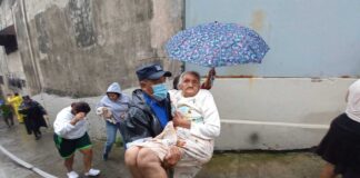 Alerta roja en El Salvador por tormenta Julia que ya dejó varios muertos. Tormenta Julia en El Salvador. Foto Diario La Huella