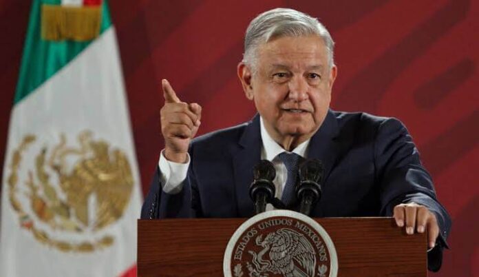 AMLO avala propuesta de recorte presupuestal al INE