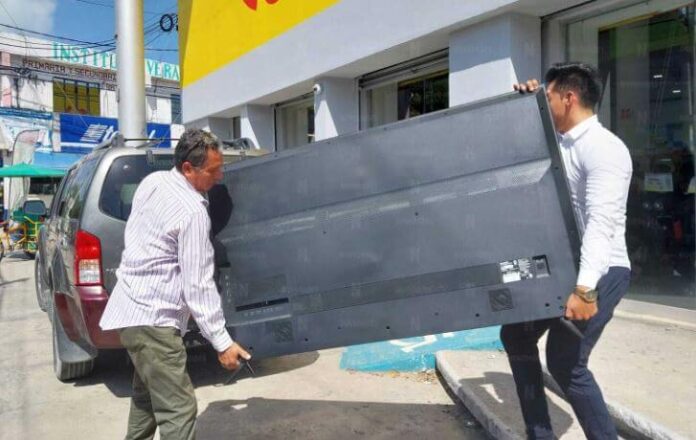 Empleado gana demanda a Elektra
