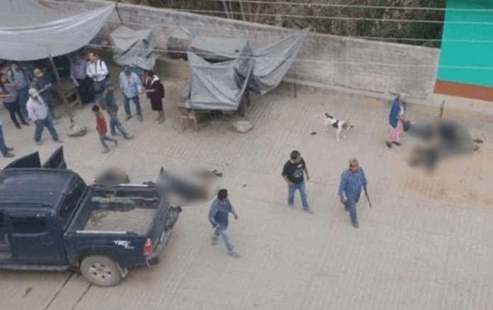 Enfrentamiento deja personas muertas en palacio municipal de Oaxaca