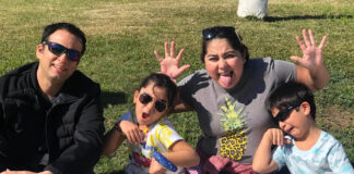 Mamá padece síndrome Neuro-Behcet en Tijuana. Danahe Esparza tiene síndrome de Neuro-Behcet