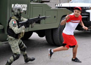 Los jóvenes de Tamaulipas no iban armados, Ejército los ejecutó declaró Encinas