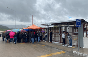Protesta de padres de familia en secundaria General 216 en Tijuana