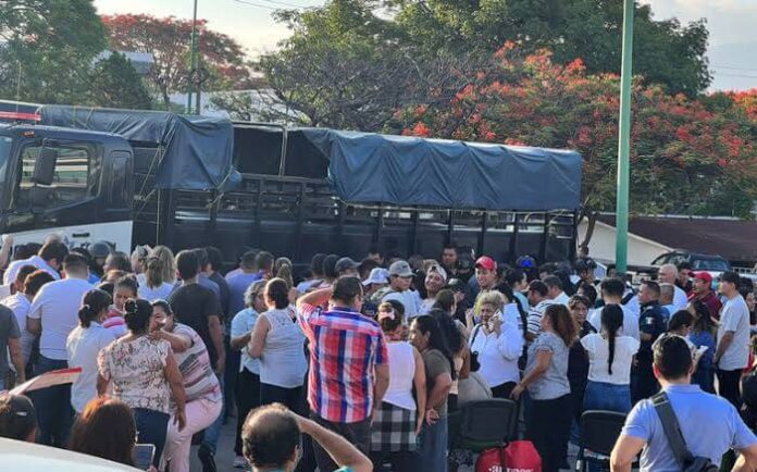 Liberan a los 16 funcionarios secuestrados en Chiapas