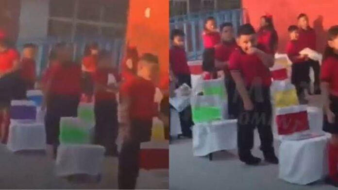 Maestra reproduce por accidente audio comprometedor en Graduación de Kínder Maestra reproduce por accidente audio comprometedor en Graduación de Kínder
