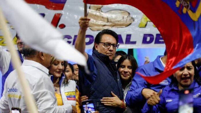 Matan a tiros a candidato presidencial de Ecuador Matan a tiros a candidato presidencial de Ecuador