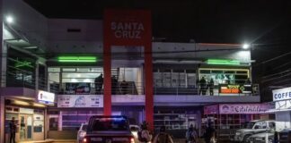 VIDEO: Incendiaron varias “smoke shops” en Tijuana; una persona falleció.