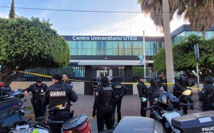 Ataque violento deja dos mujeres sin vida en Universidad de Guadalajara