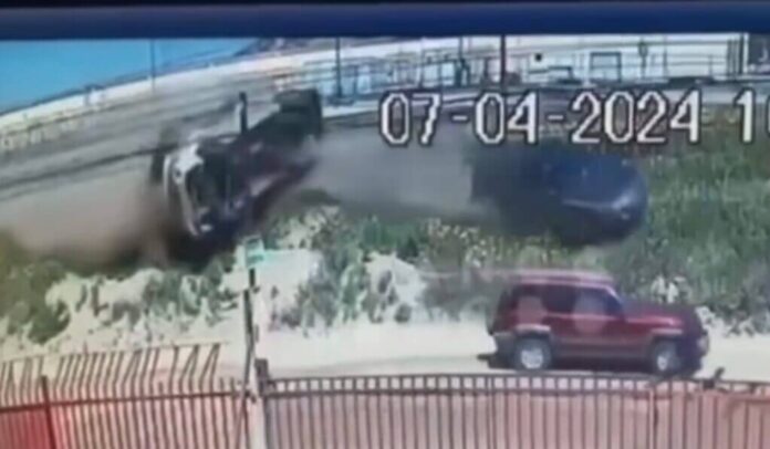 Así fue el accidente del taxi en bulevar 2000 de Tijuana