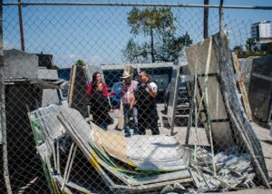 Daños ocasionados por la llanta disparada