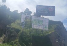 Juan Carlos Hank denunció campaña negra; le destruyeron sus espectaculares. Destruyen espectacular de Juan Carlos Hank