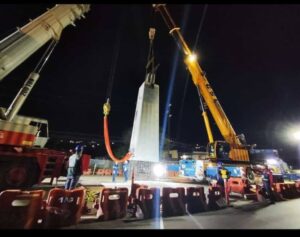 Trabajos nocturnos en Viaducto Elevado de Tijuana