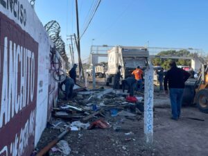 Gobierno de Rosarito realizó operativo de desalojo