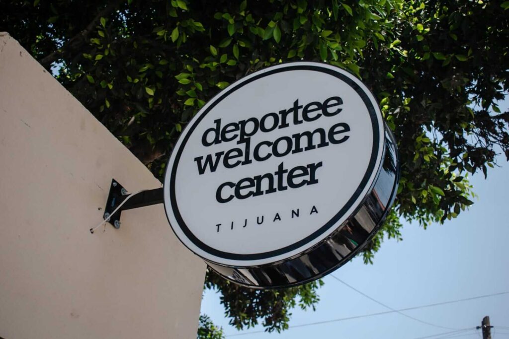 Inauguran módulo para atender a deportados en garita El Chaparral