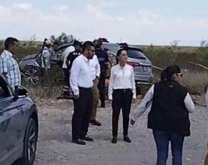 Sufre accidente vehículo del convoy de Claudia Sheinbaum en Coahuila Sufre accidente vehículo del convoy de Claudia Sheinbaum en Coahuila