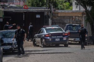 Balearon a cuatro hombres en un taller de motos en Tijuana