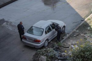 Dejan restos humanos en ambos sentidos del bulevar 2000.