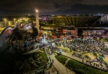 Desde México, muchos celebraron la independencia de Estados Unidos. Desde Tijuana, muchos celebraron la independencia de Estados Unidos.