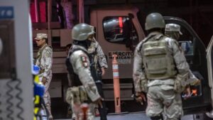 Elementos del ejército e Tijuana