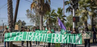 Mujeres en Tijuana piden que el aborto sea legal en el mundo. Mujeres en Tijuana piden que el aborto sea legal en el mundo.