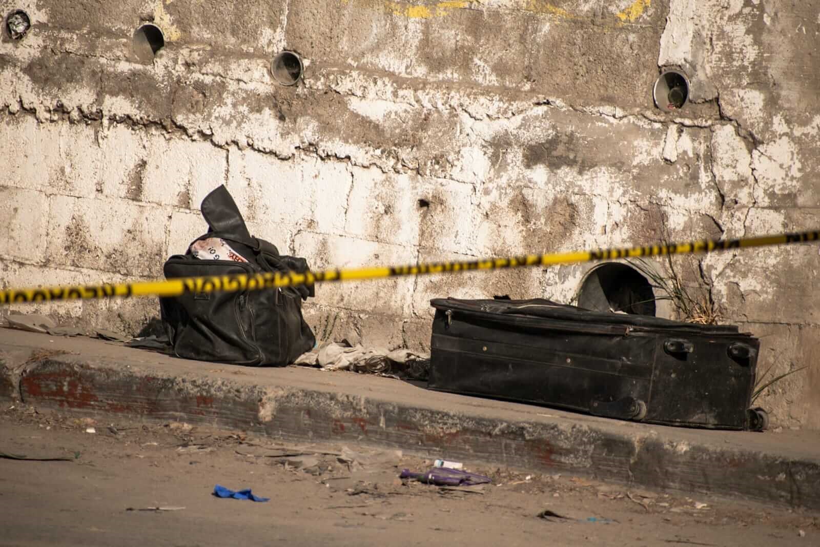 Restos humanos en maletas