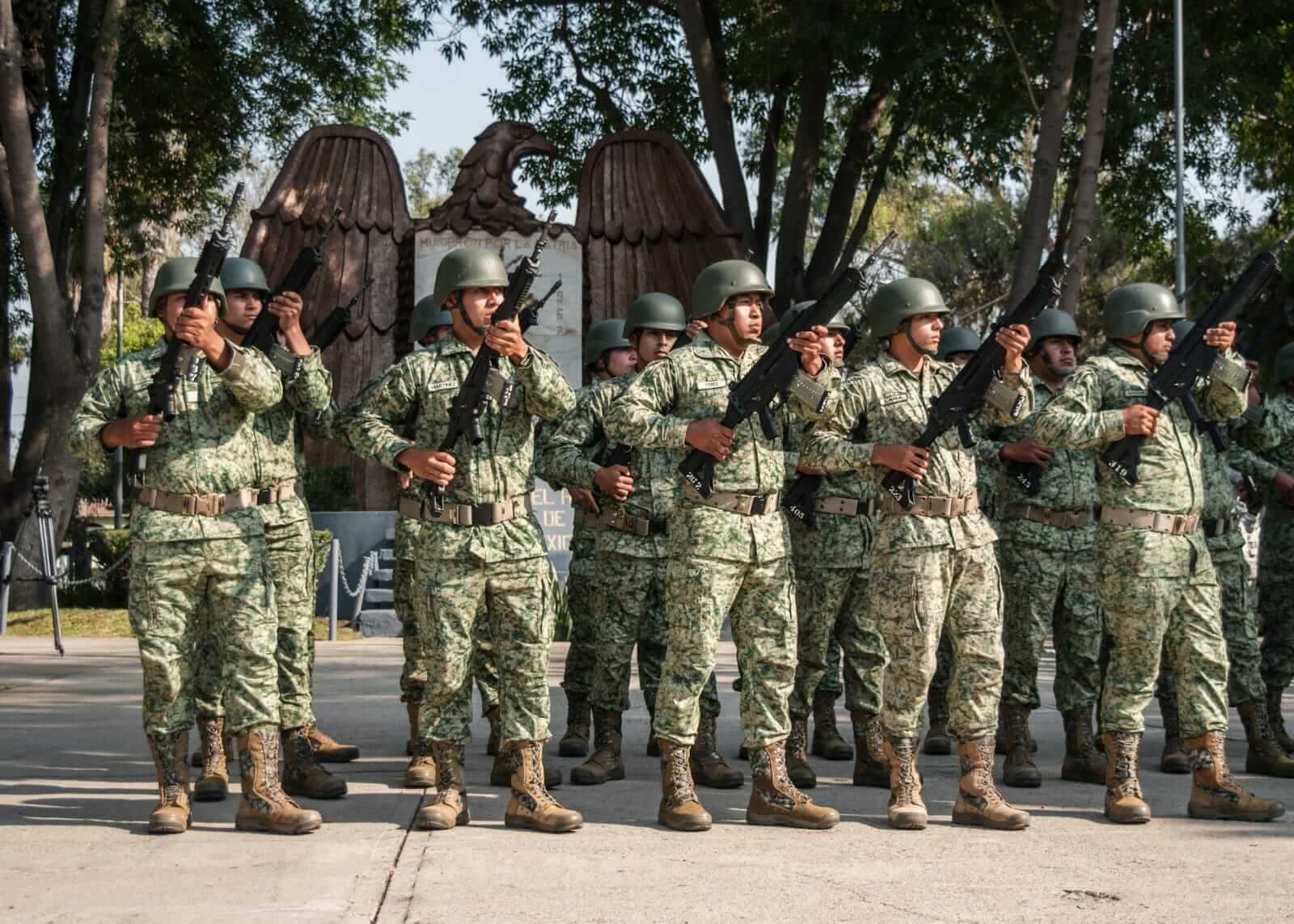 Soldados o elementos del ejército mexicano