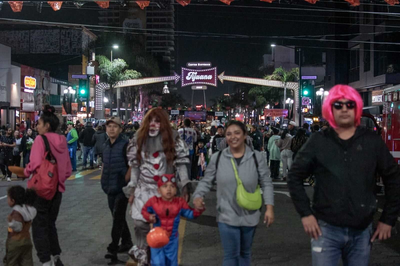 Avenida Revolución en Halloween